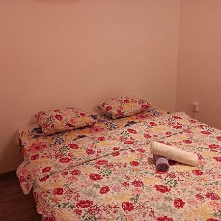 Lux Apartament In The Bubble Of Piata Romana Bucarest Extérieur photo