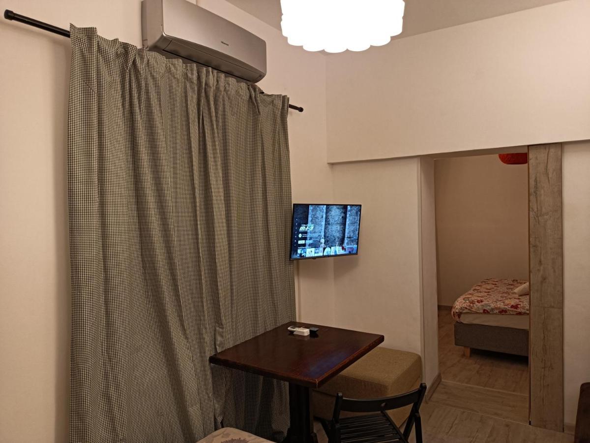Lux Apartament In The Bubble Of Piata Romana Bucarest Extérieur photo